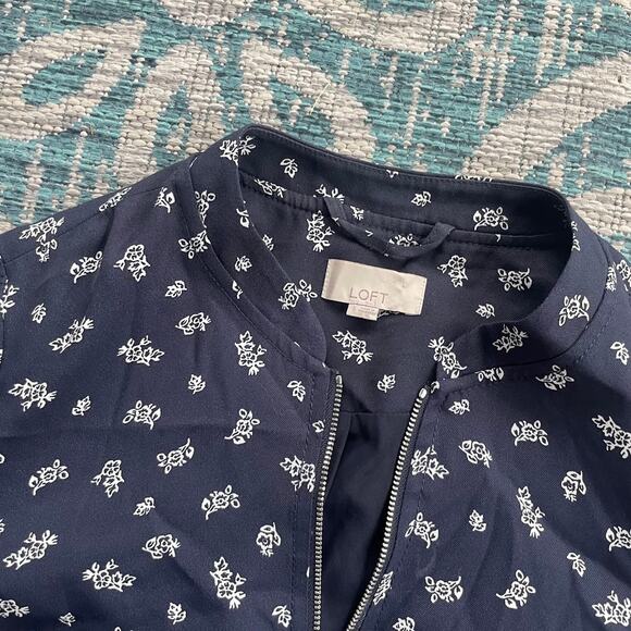 LOFT Navy Blue Floral Print Zip-Up‎ Bomber Jacket - Size S - Picture 5 of 8